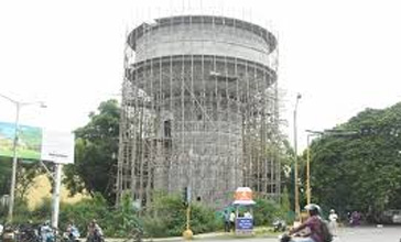 Overhead water tank